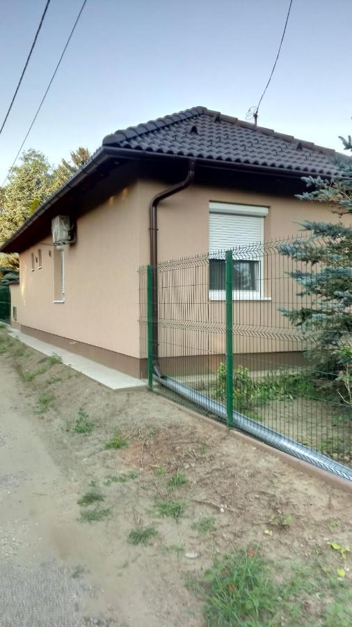 Golden Apartman Orosháza Exterior foto